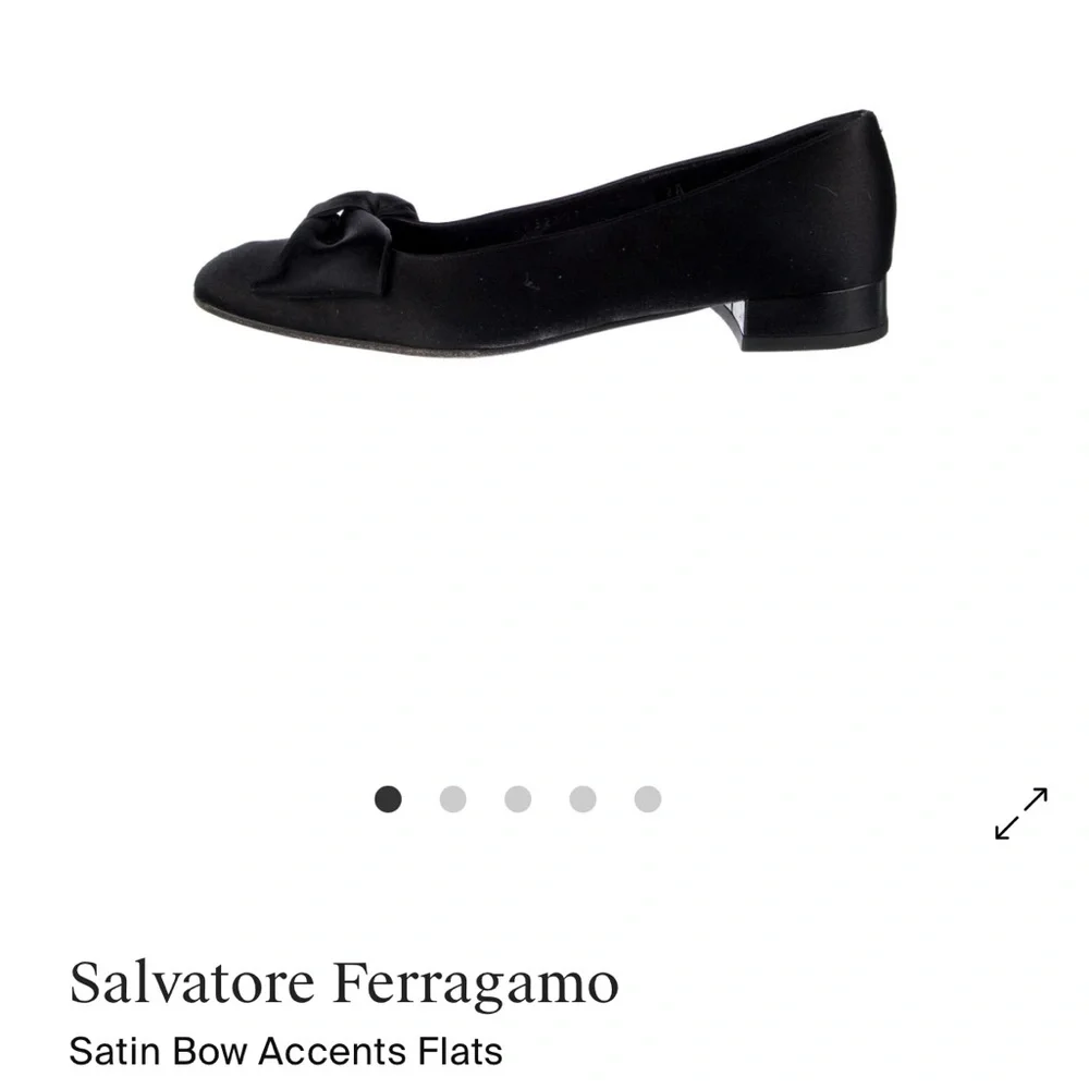 Salvatore Ferragamo Black Flats with Bow - Picture 3 of 8